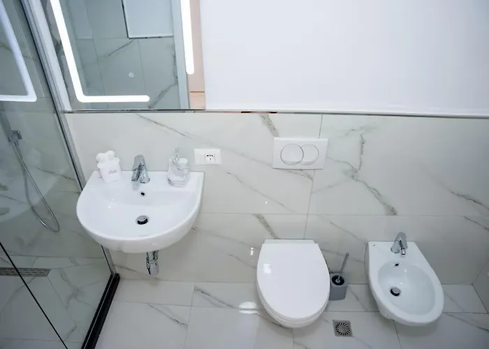 Апартаменты The Charm Duplex Шкодер