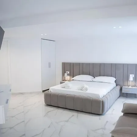 The Charm Duplex * Shkoder