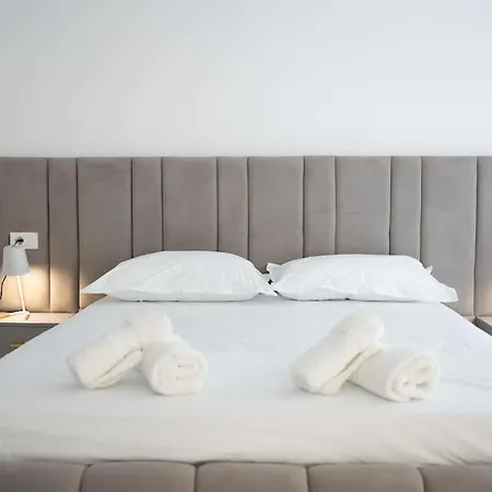 The Charm Duplex * Shkodra